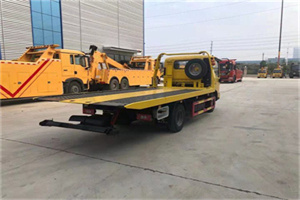 和林格尔非事故拖车