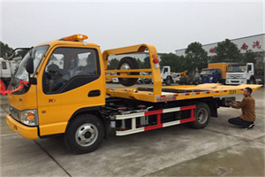 和林格尔哪里有拖车服务